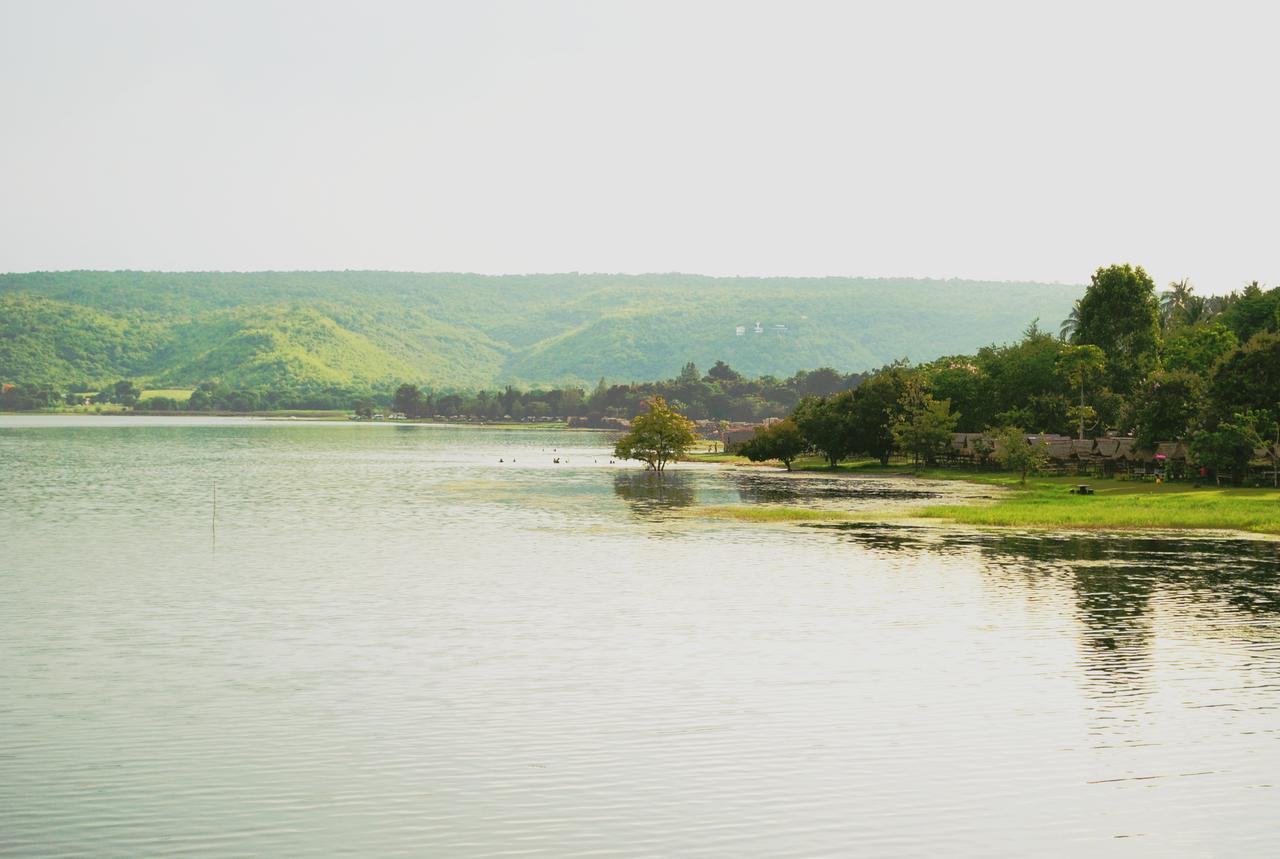 Palmchwa Resort Sikhio Екстериор снимка